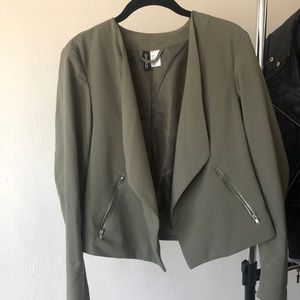 H&M hunter green cropped blazer